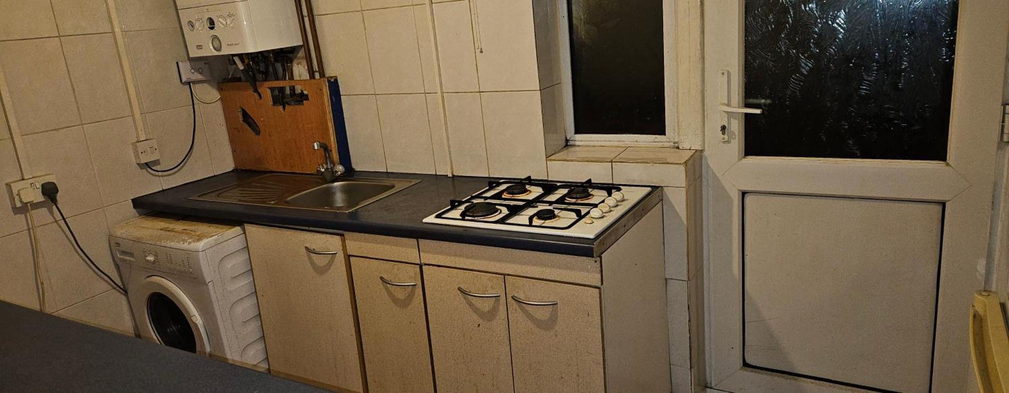 No Frills & Nothing Fancy 1 Bed Studio City Centre Cardiff Esterno foto