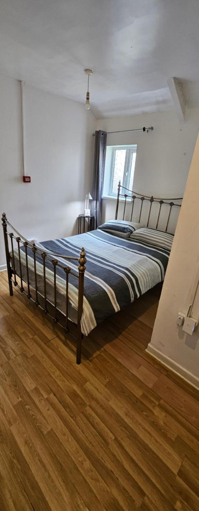 No Frills & Nothing Fancy 1 Bed Studio City Centre Cardiff Esterno foto